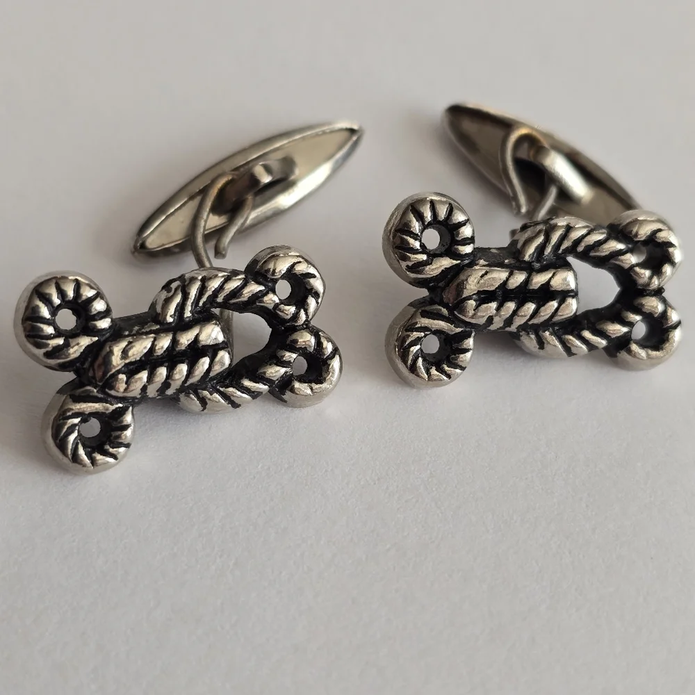 Vintage cufflinks hook and eye knot design Silver tone cable cuff links